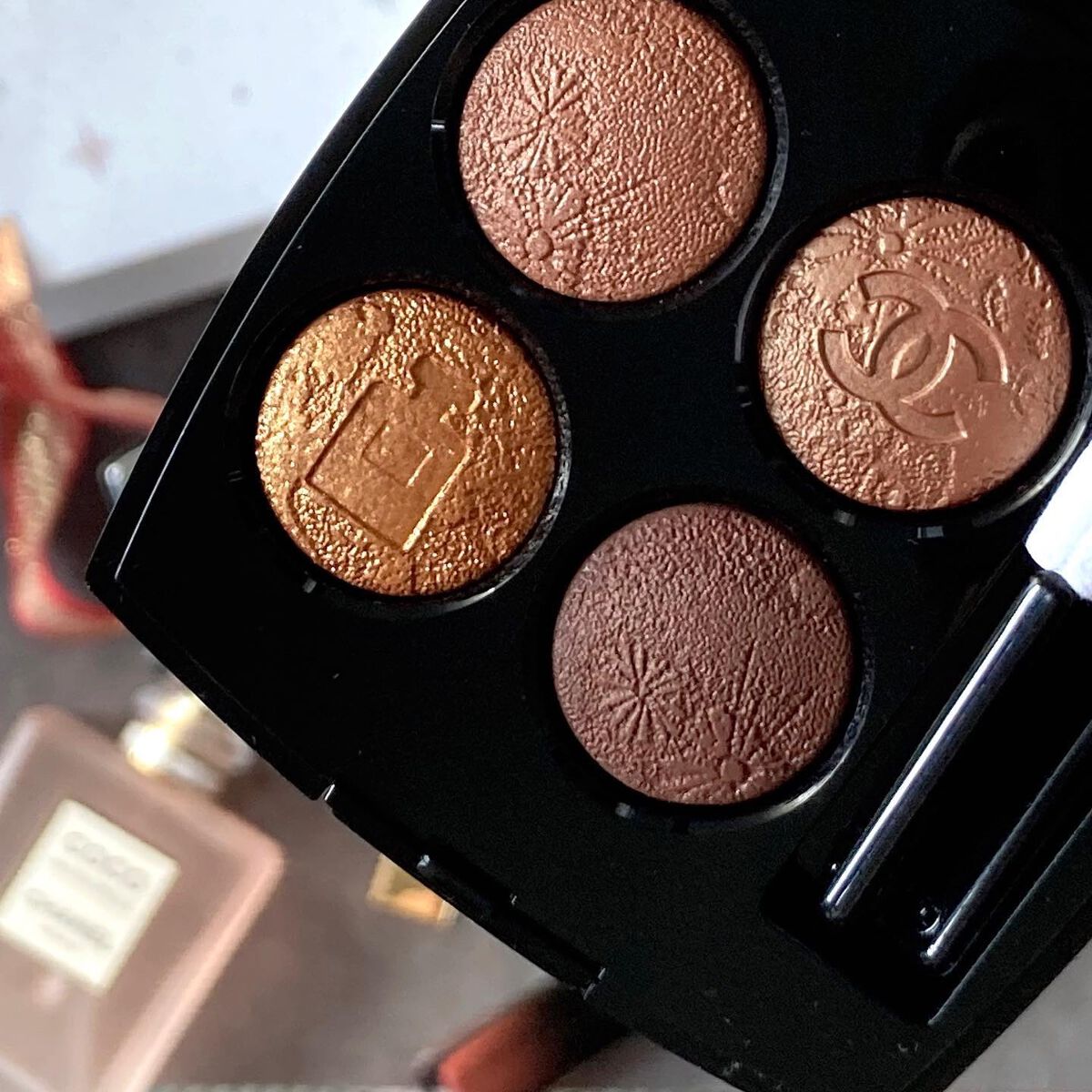 レ キャトル オンブル/CHANEL/アイシャドウパレットを使ったクチコミ(3枚目)