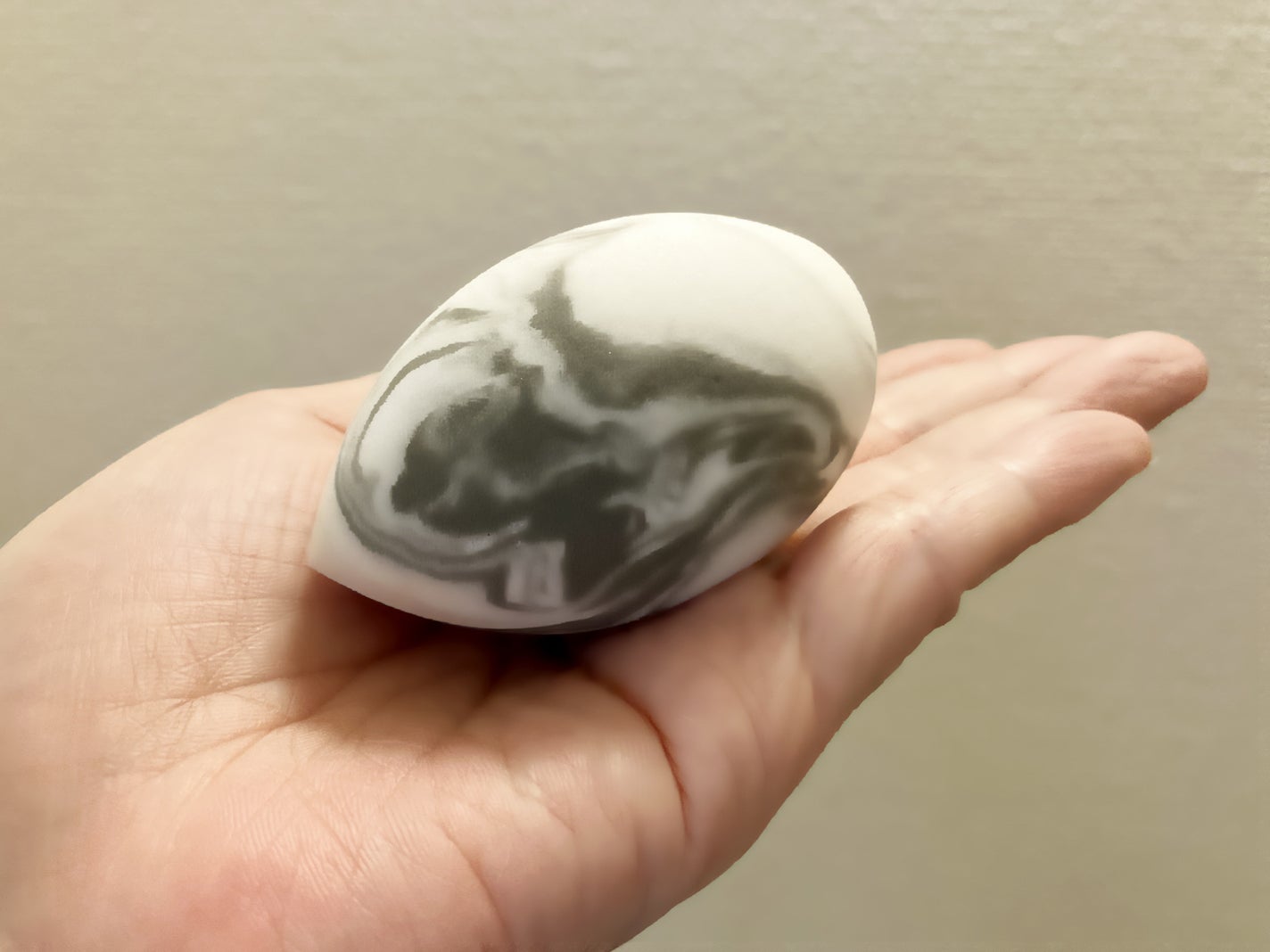 ファンデーションスポンジ(マーブル風)/DAISO/パフ・スポンジを使ったクチコミ(3枚目)