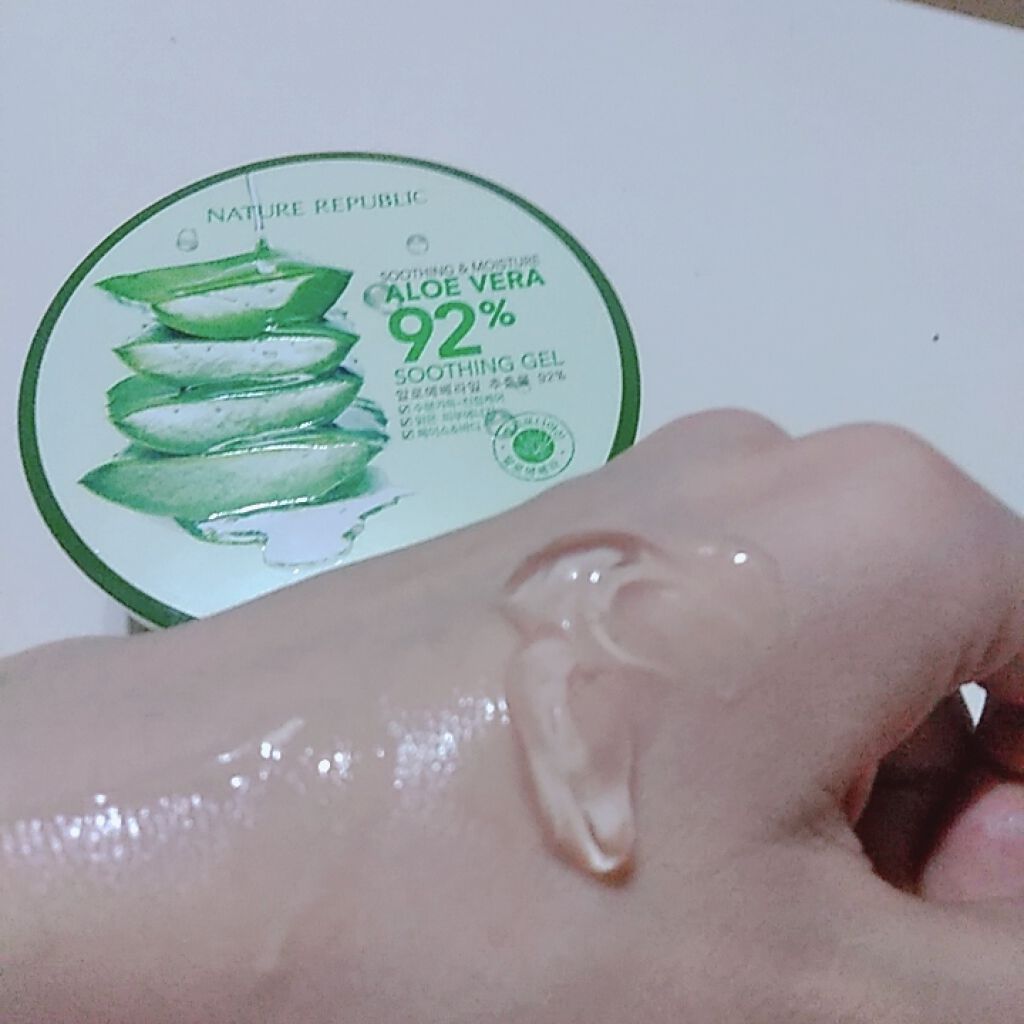 マイルド&モイスチャーアロエジェル/ネイチャーリパブリック/ボディローションを使ったクチコミ(3枚目)