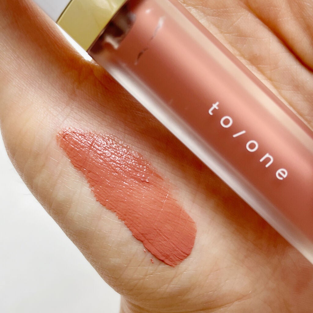 トーン ペタル エッセンス カラー バター/to/one/リップグロスを使ったクチコミ(3枚目)