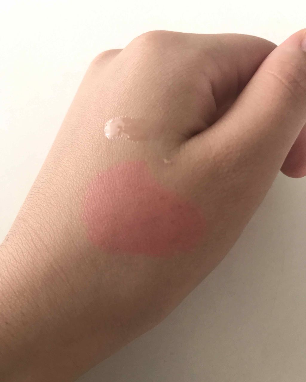 リップモイストオイル/crayontouch-me/リップオイルを使ったクチコミ（3枚目）