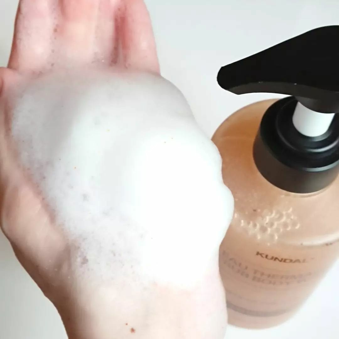 スクラブボディーウォッシュ/KUNDAL/ボディスクラブを使ったクチコミ(4枚目)