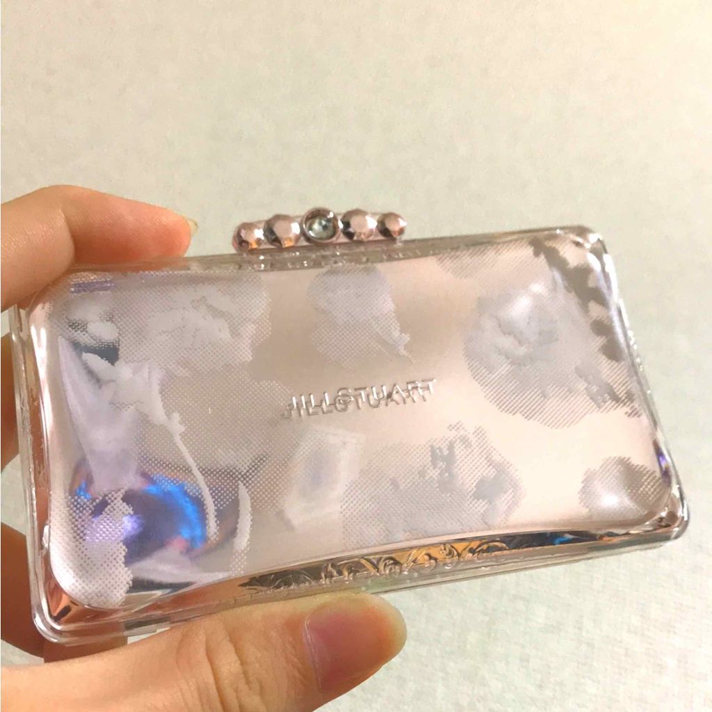 エアリーステイフローレス パウダーファンデーション/JILL STUART/パウダーファンデーションを使ったクチコミ(1枚目)