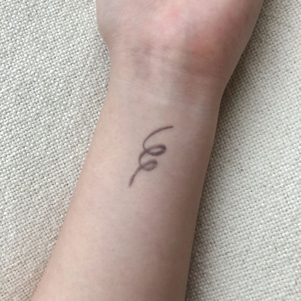 「密着アイライナー」クリームペンシル/デジャヴュ/ペンシルアイライナーを使ったクチコミ(2枚目)