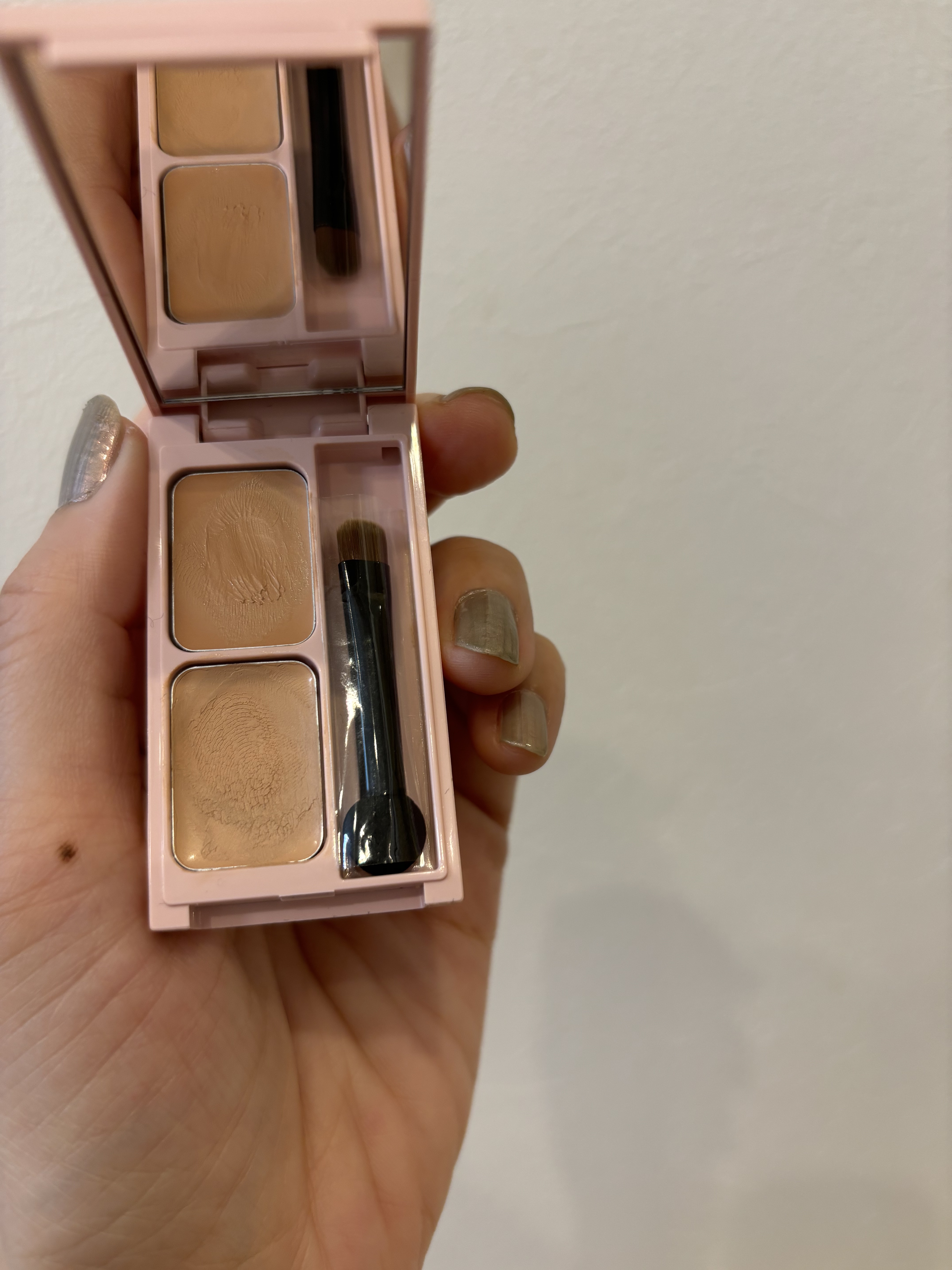 フーミー キニシーラー ナチュラルオレンジ/WHOMEE/パレットコンシーラーを使ったクチコミ（2枚目）