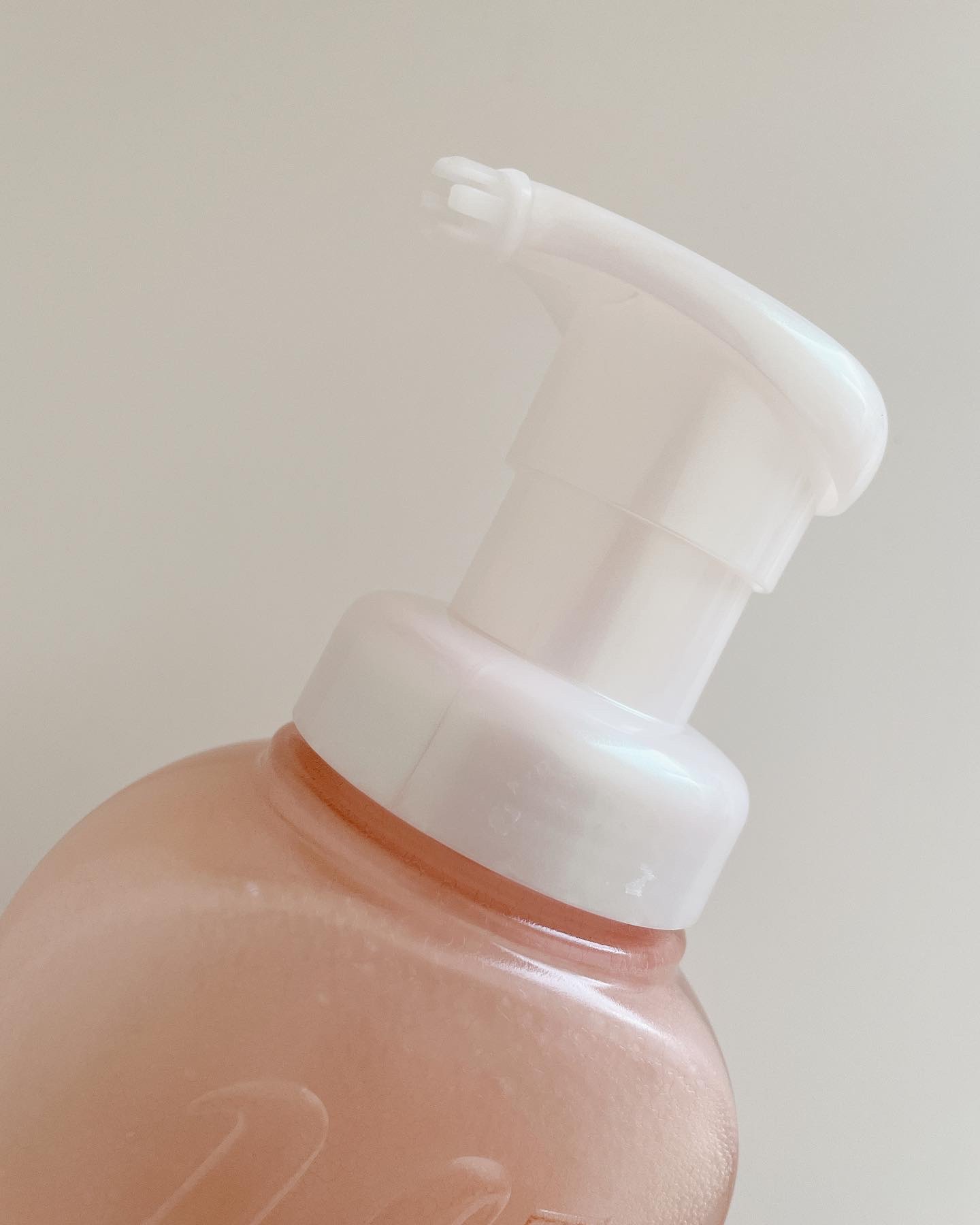 ビオレu ザ ボディ 泡タイプ モイスチャースムース/ビオレu/ボディソープを使ったクチコミ（2枚目）