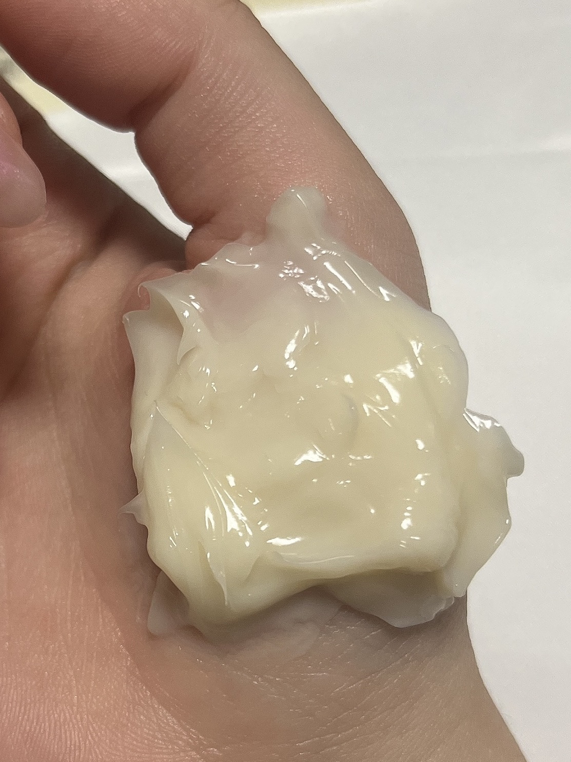 ナイトリペア プレミアム 集中ヘアマスク 220g/ハニーク/ヘアマスク・ヘアパックを使ったクチコミ（2枚目）