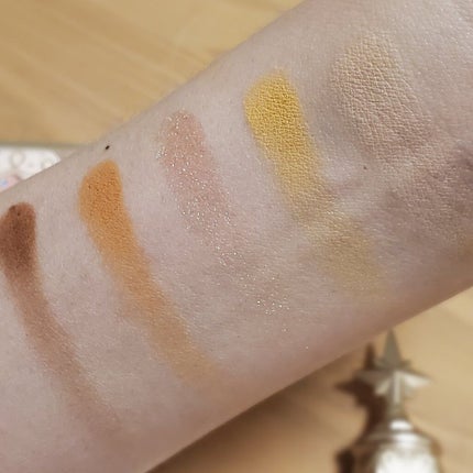 白夜と極夜シリーズシングルアイシャドウ 紫雪/FlowerKnows/単色アイシャドウの画像