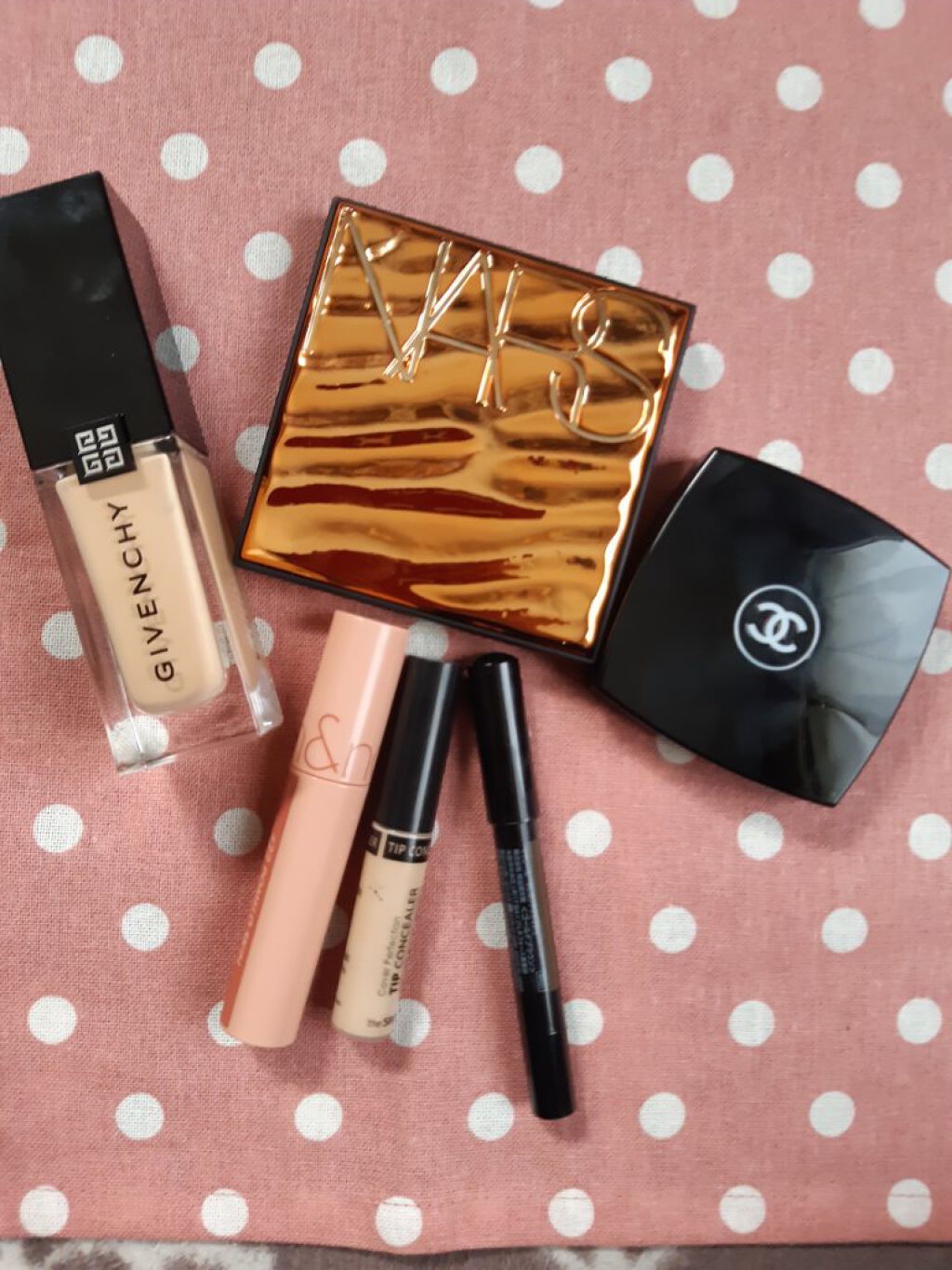 レ キャトル オンブル/CHANEL/アイシャドウパレットを使ったクチコミ(1枚目)