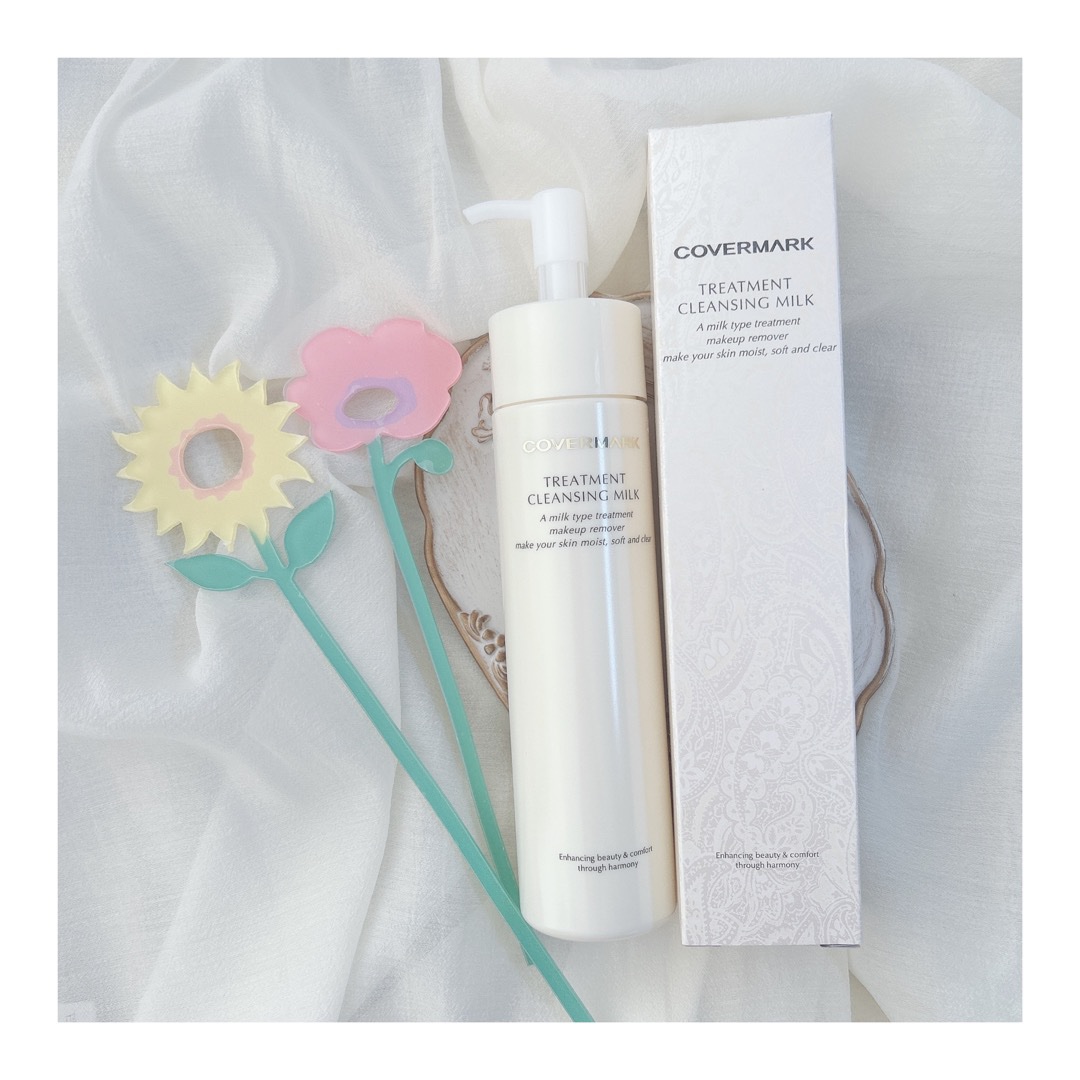 
*☼*―――――

‎🤍カバーマーク
トリートメント クレンジング ミルク

白色の柔らかいテクスチャー🔗🤍

ミルクを3プッシュとり、
メイクになじませて
やさしくマッサージします☺️💗

しっとりした使い心地✨

まつエクして