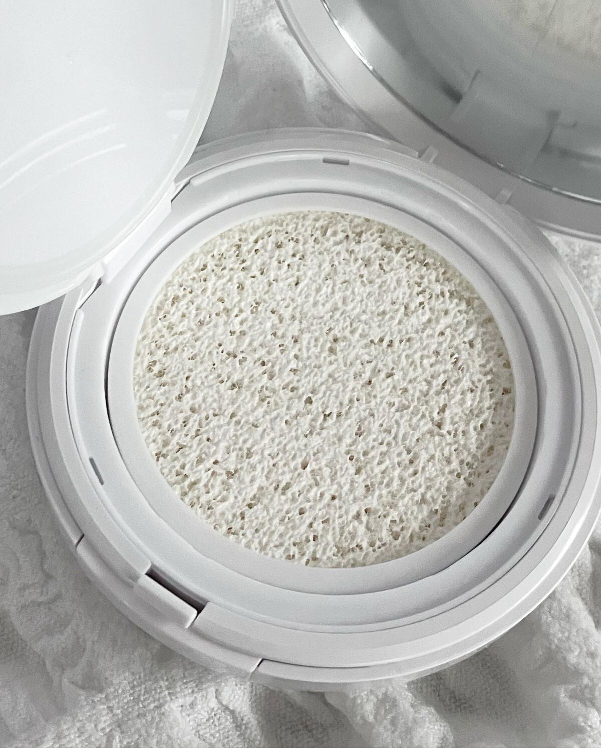 アディクション スキンケアUV タッチアップ クッション 001 Translucent/ADDICTION/クッションファンデーションを使ったクチコミ（2枚目）