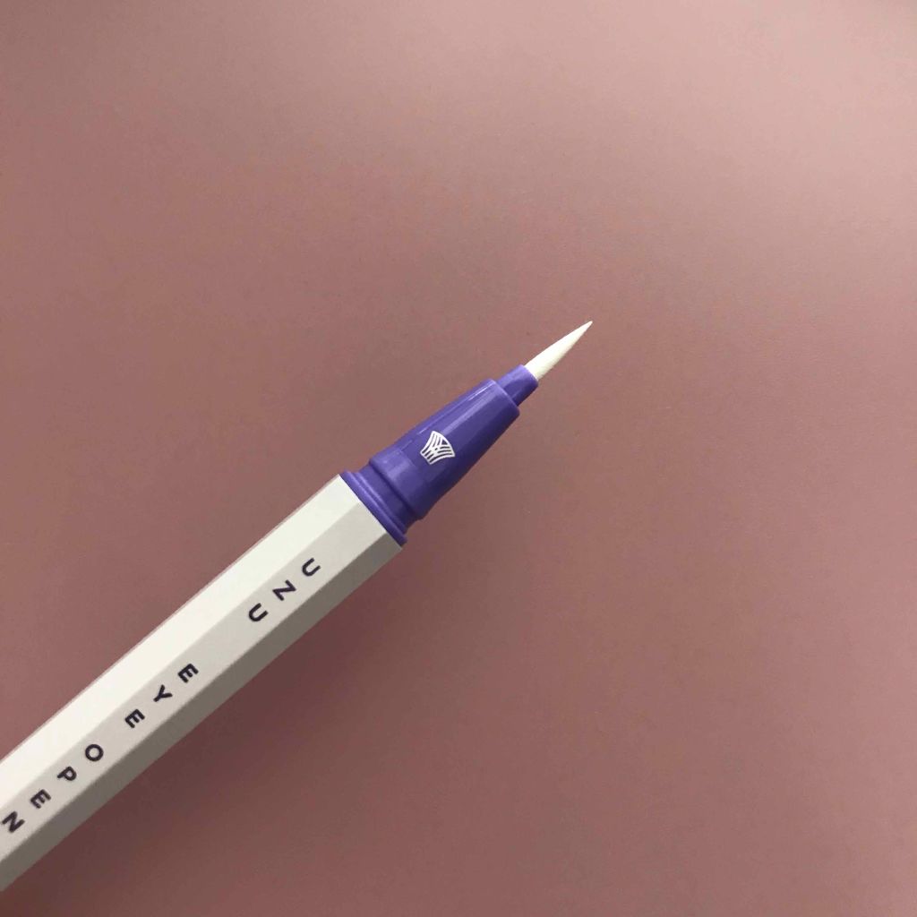 EYE OPENING LINER/UZU BY FLOWFUSHI/リキッドアイライナーを使ったクチコミ（2枚目）