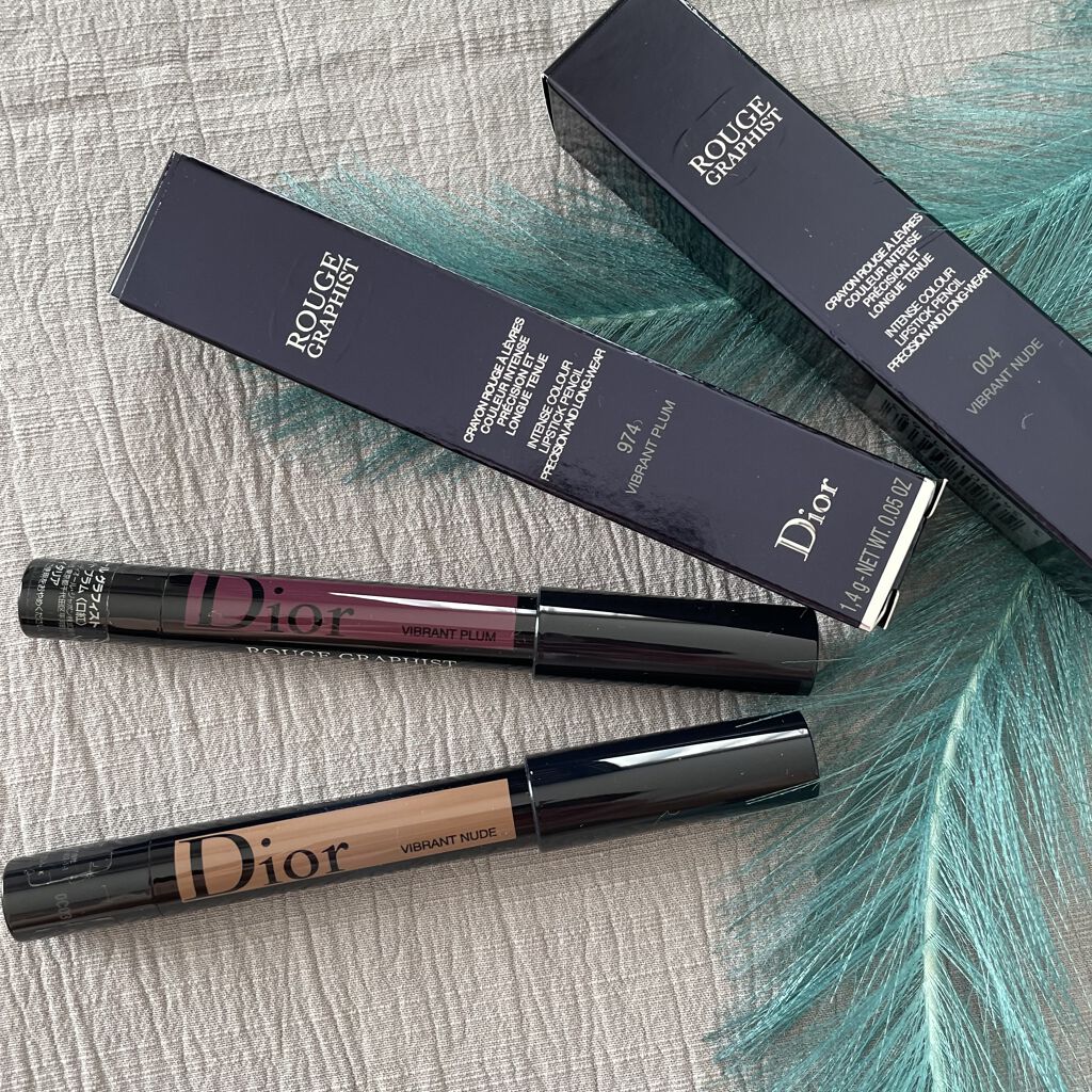 ルージュ ディオール グラフィスト 974 バイブラント プラム（2021フォールコレクション限定色）/Dior/口紅を使ったクチコミ（1枚目）
