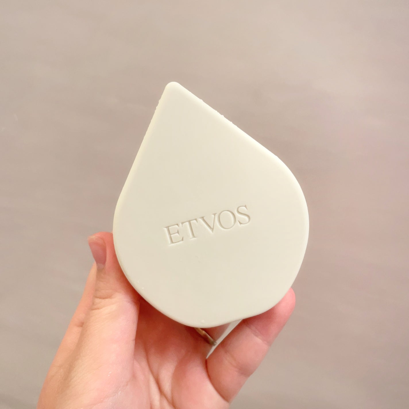 リラクシングマッサージブラシ/エトヴォス/スカルプブラシを使ったクチコミ(2枚目)