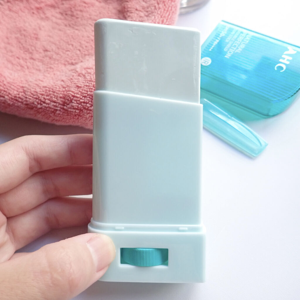 ナチュラル パーフェクション ダブル シールド サンスティック/AHC/日焼け止めスティックを使ったクチコミ（2枚目）