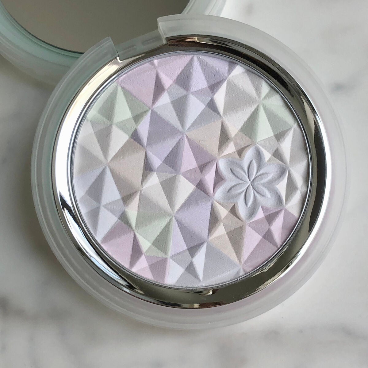 AQ オーラ リフレクター/DECORTÉ/プレストパウダーを使ったクチコミ(2枚目)