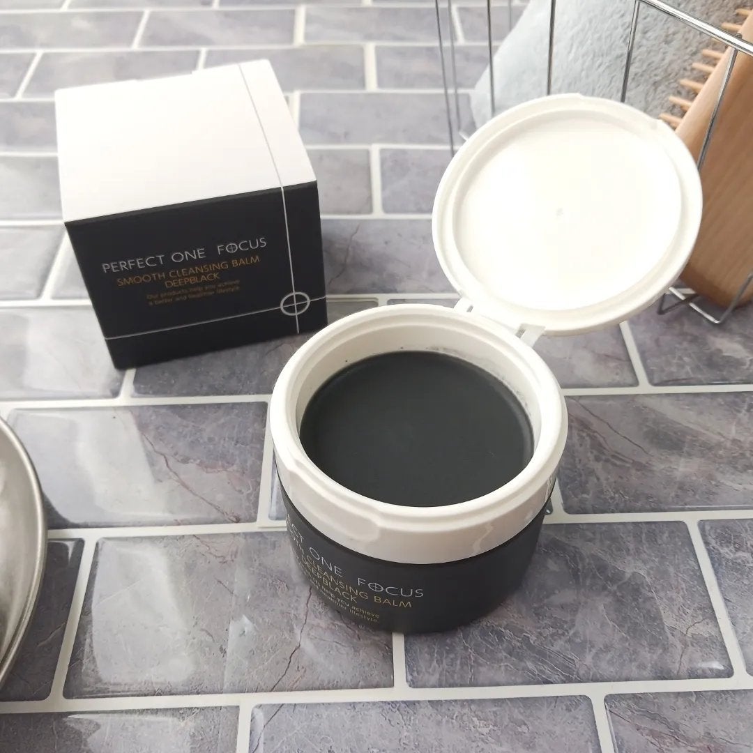 パーフェクトワンフォーカス スムースクレンジングバーム ディープブラック/PERFECT ONE FOCUS/クレンジングバームを使ったクチコミ(2枚目)