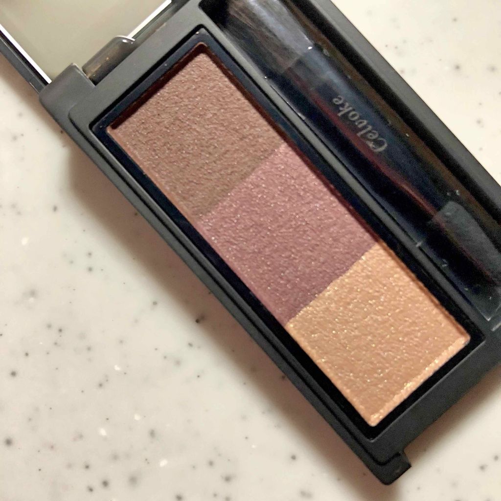 セルヴォーク インディケイトアイブロウパウダー/Celvoke/パウダーアイブロウを使ったクチコミ（1枚目）