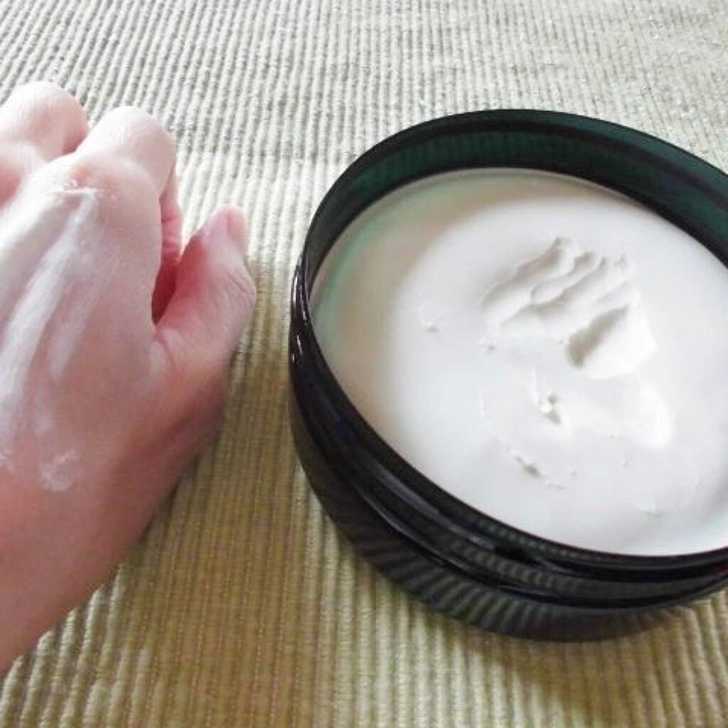 ボディバター アボカド/THE BODY SHOP/ボディクリームを使ったクチコミ（3枚目）