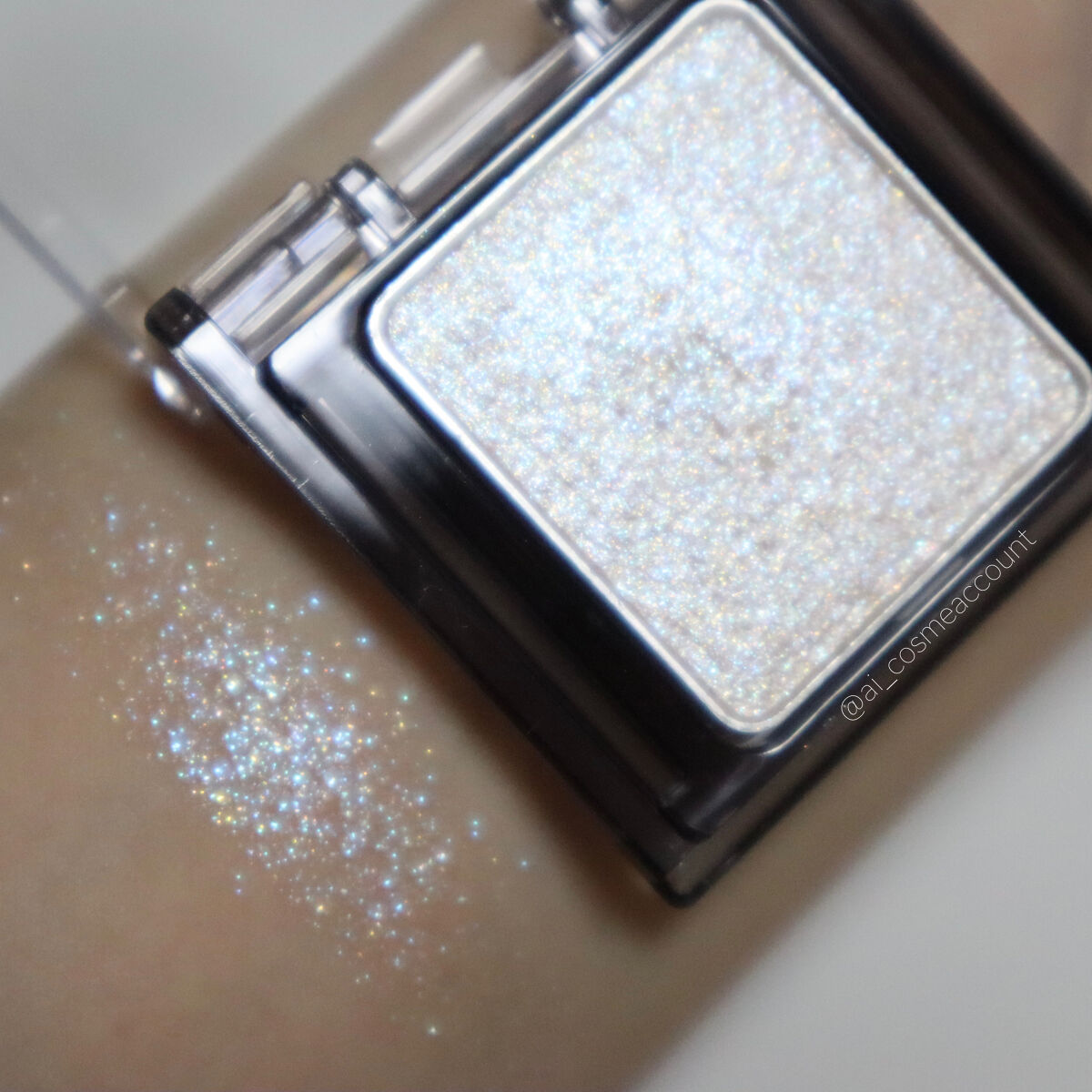 シアー グリッターアイズX/KiSS/単色アイシャドウを使ったクチコミ（3枚目）