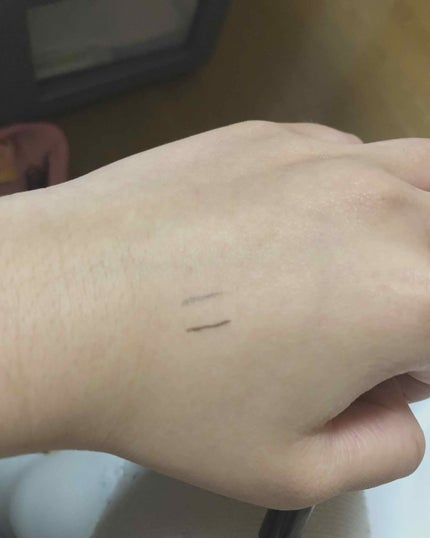 【旧品】シルキーリキッドアイライナーWP/D-UP/リキッドアイライナーを使ったクチコミ(2枚目)