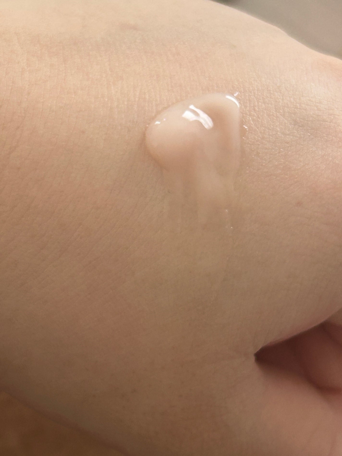 モイスチャー サージ ジェルクリーム 100H/CLINIQUE/フェイスクリームを使ったクチコミ(2枚目)