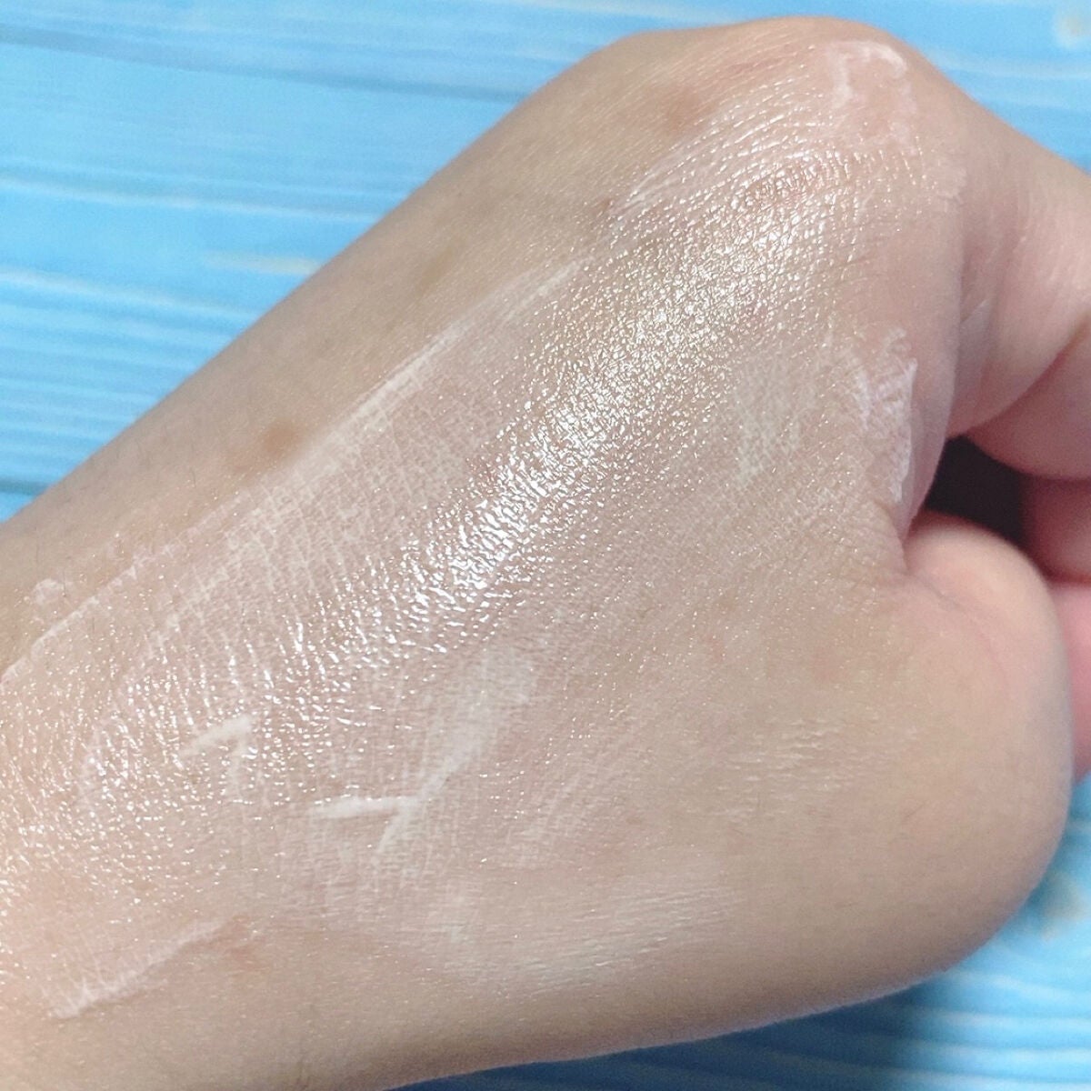 ニベアUV ディープ プロテクト&ケア トーンアップ エッセンス/ニベア/日焼け止めローションを使ったクチコミ(7枚目)