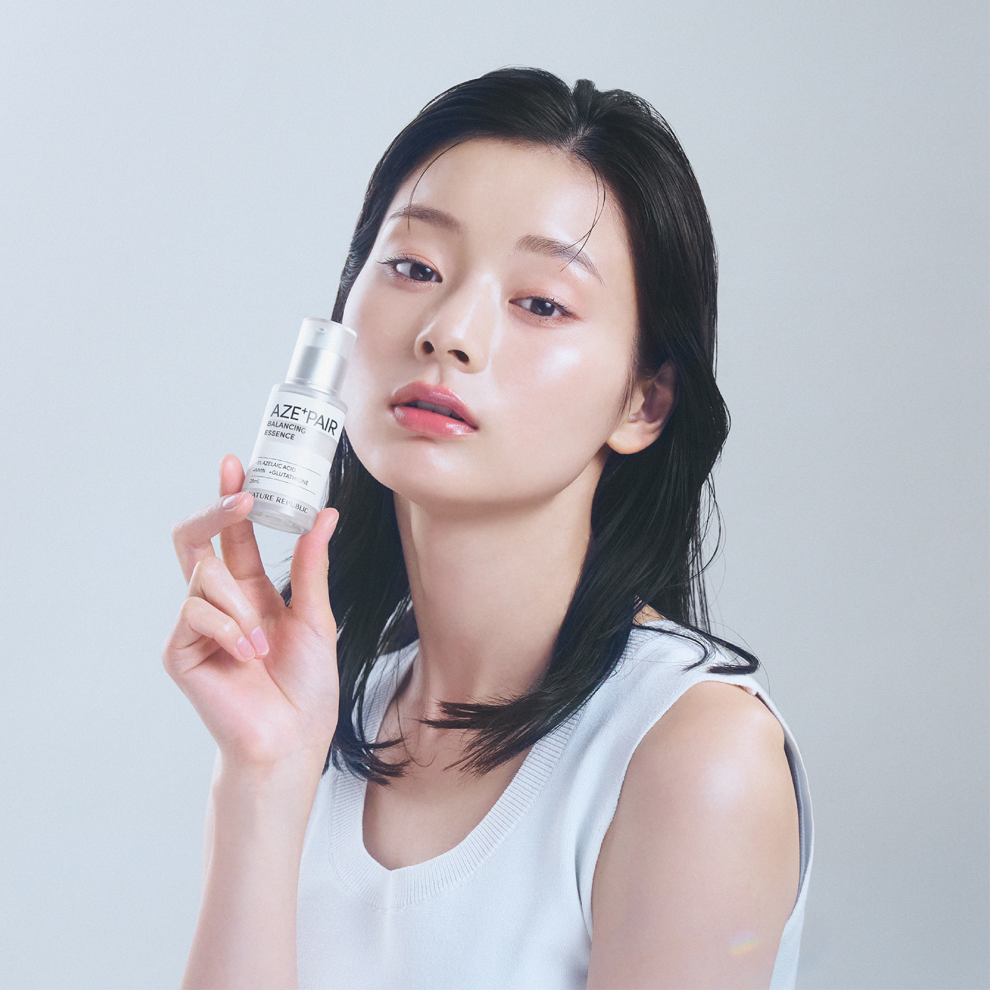 純アゼライン酸を核とした厳選成分！アゼペア美容液を15名様に | LIPS