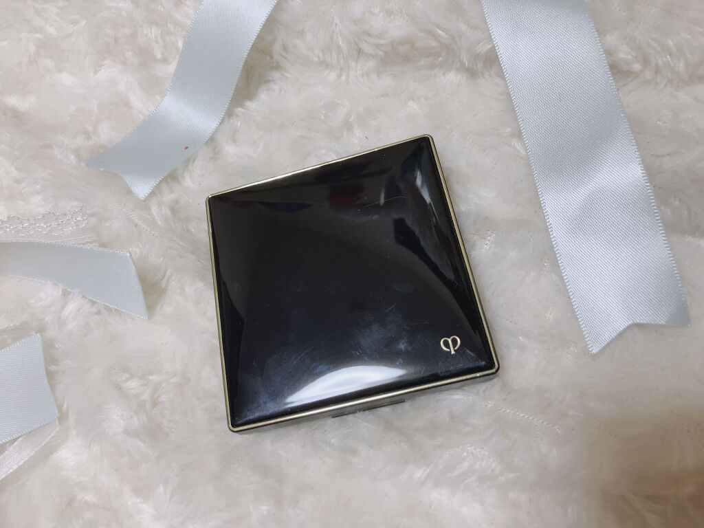 プードルコンパクトエサンシエル/クレ・ド・ポー ボーテ/プレストパウダーを使ったクチコミ（2枚目）