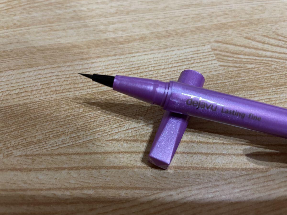 「密着アイライナー」ショート筆リキッド/デジャヴュ/リキッドアイライナーを使ったクチコミ（2枚目）