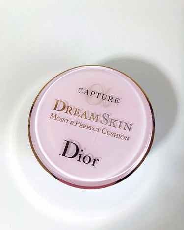 【自分記録用】

Dior
カプチュール ドリームスキン モイストクッション 010番(プレメイクアップ)

カバー力はほとんどない。と言っても010番を選んだので多少は色がつくがほんのり程度。
でも何