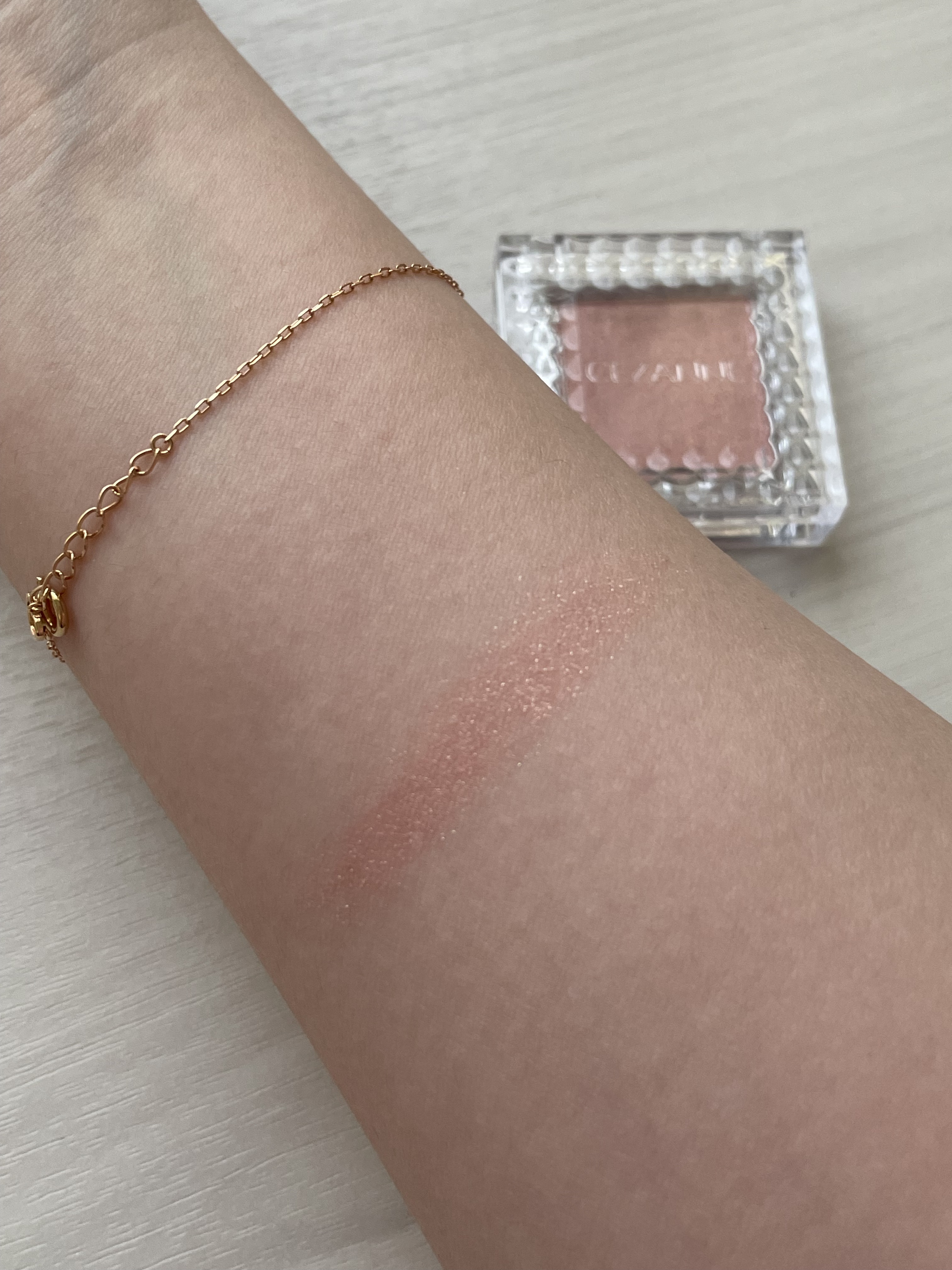 シングルカラーアイシャドウ/CEZANNE/単色アイシャドウを使ったクチコミ（2枚目）