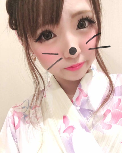 なぁちむ on LIPS 「初めての雑談です。昨日は花火大会に行ってきましたー♡化粧品は簡..」(1枚目)