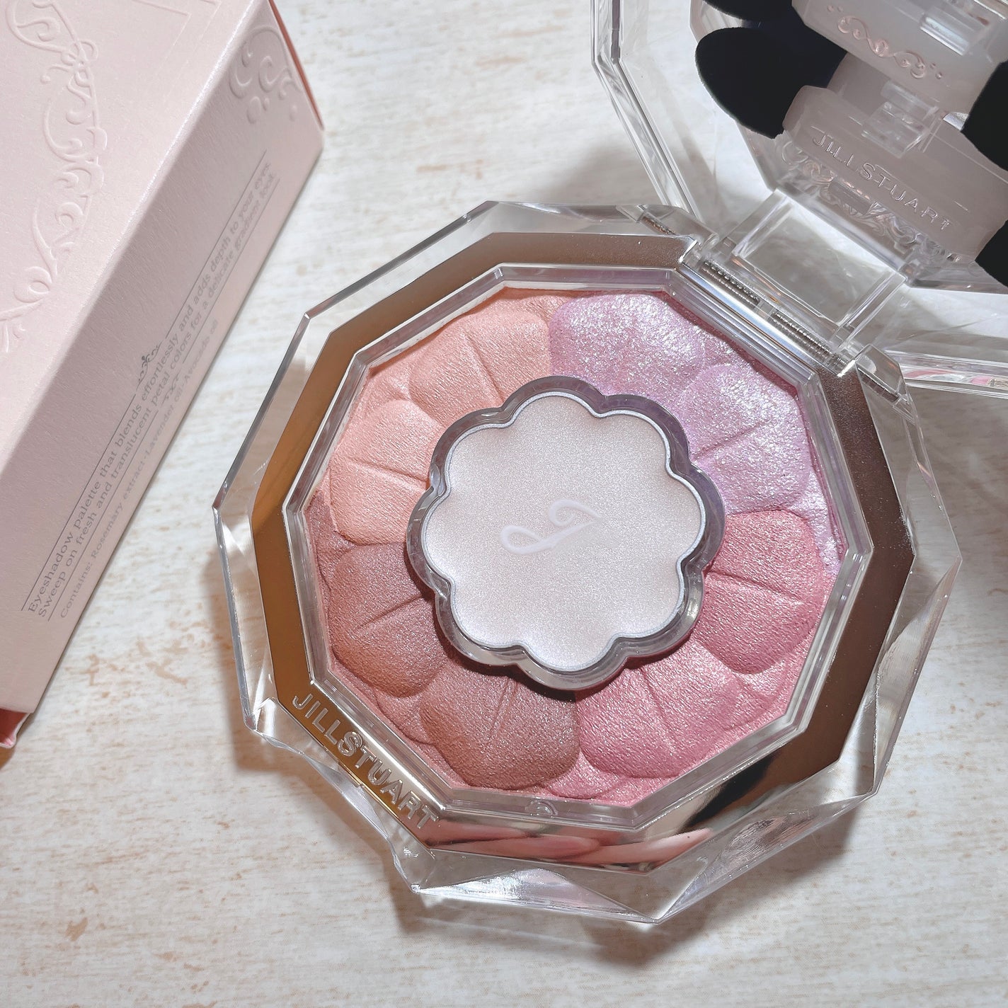 ジルスチュアート ブルームクチュール アイズ/JILL STUART/アイシャドウパレットを使ったクチコミ(2枚目)