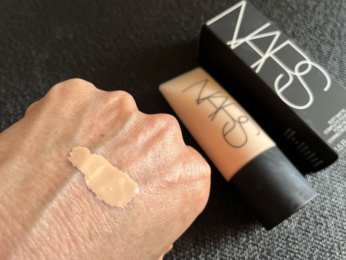 ソフトマットコンプリート ファンデーション 00303/NARS/リキッドファンデーションを使ったクチコミ（3枚目）