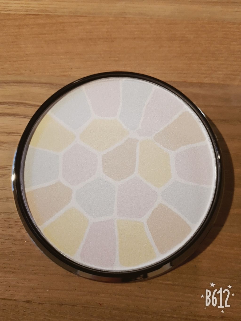 エレガンス ラ プードル オートニュアンス リクスィーズ/Elégance/プレストパウダーを使ったクチコミ(2枚目)