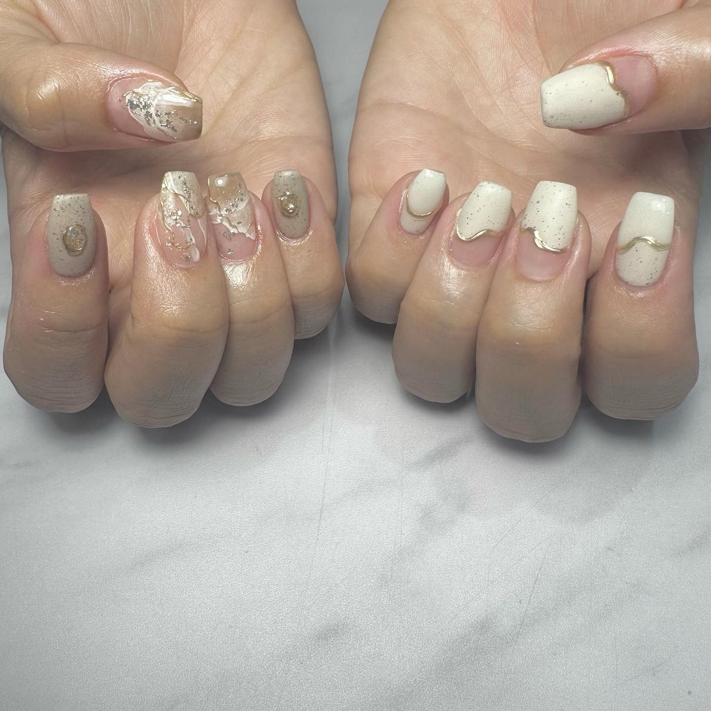 kanna on LIPS 「・・・𝕊𝕒𝕟𝕕𝕪𝕛𝕖𝕝🏝🍁砂ジェルを使ったアシンメトリーネイル..」(2枚目)