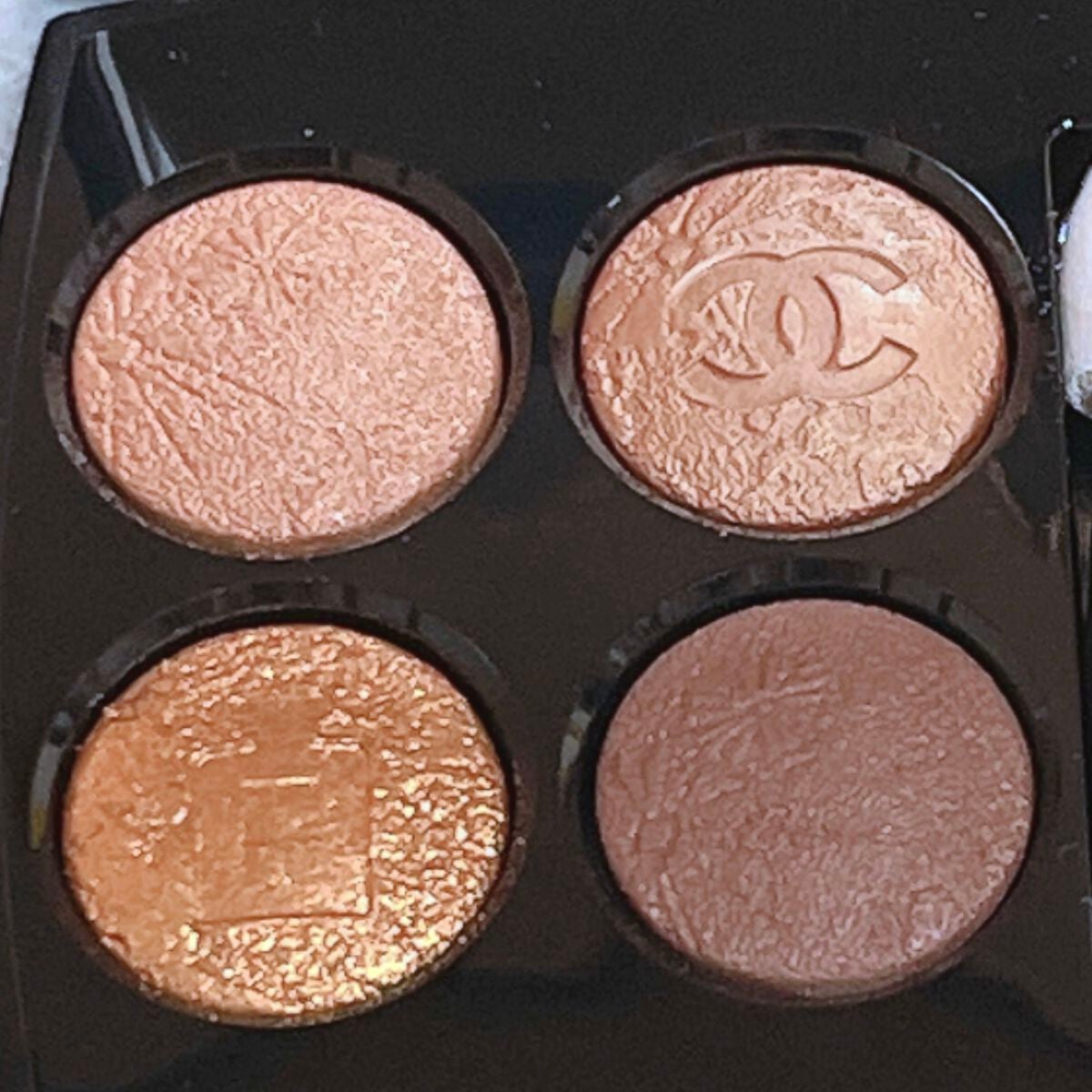 レ キャトル オンブル/CHANEL/アイシャドウパレットを使ったクチコミ(2枚目)