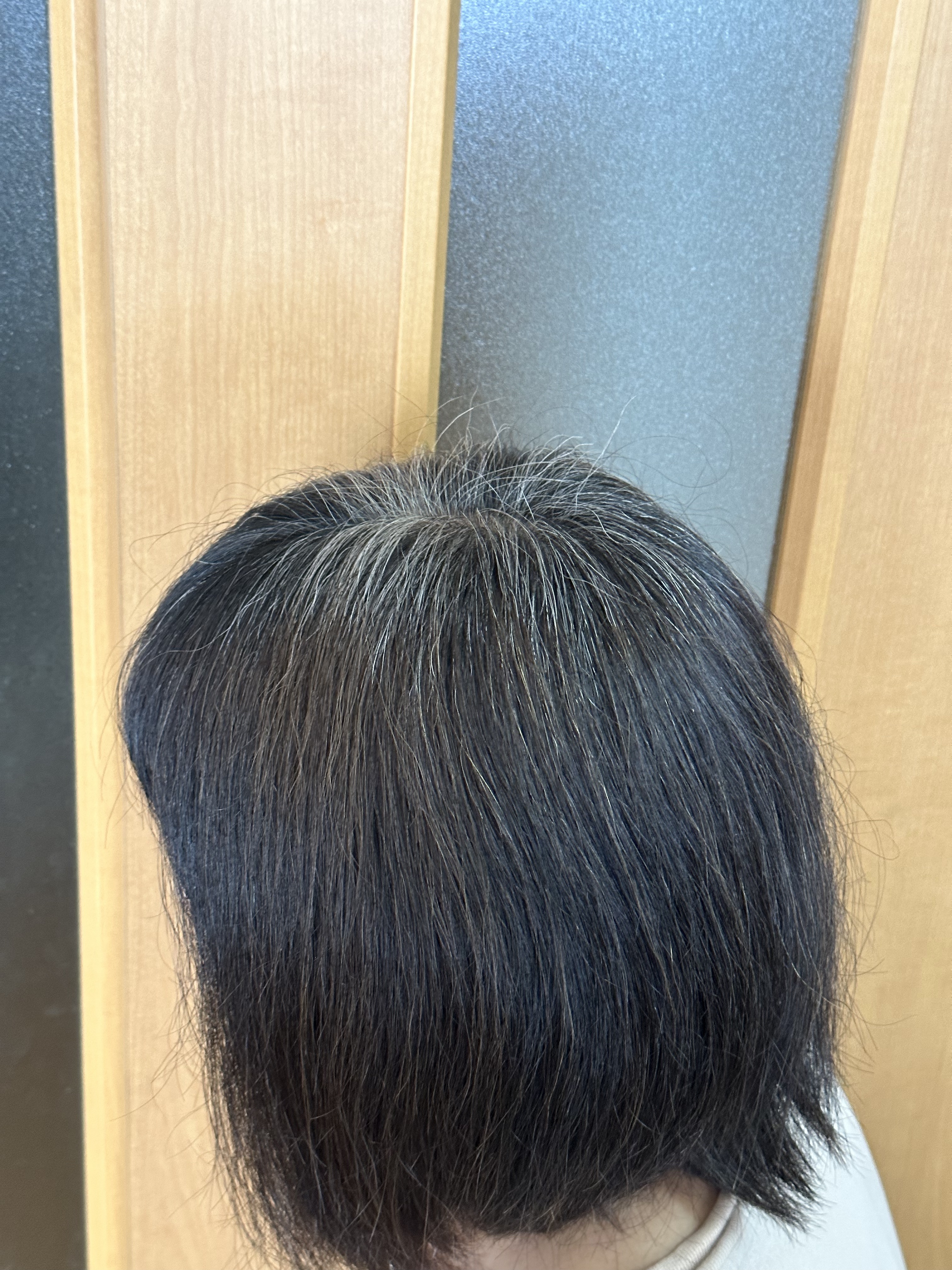 オレオリュクス 8A シャンパンアッシュブラウン/ロレアル パリ/ヘアカラーを使ったクチコミ（2枚目）