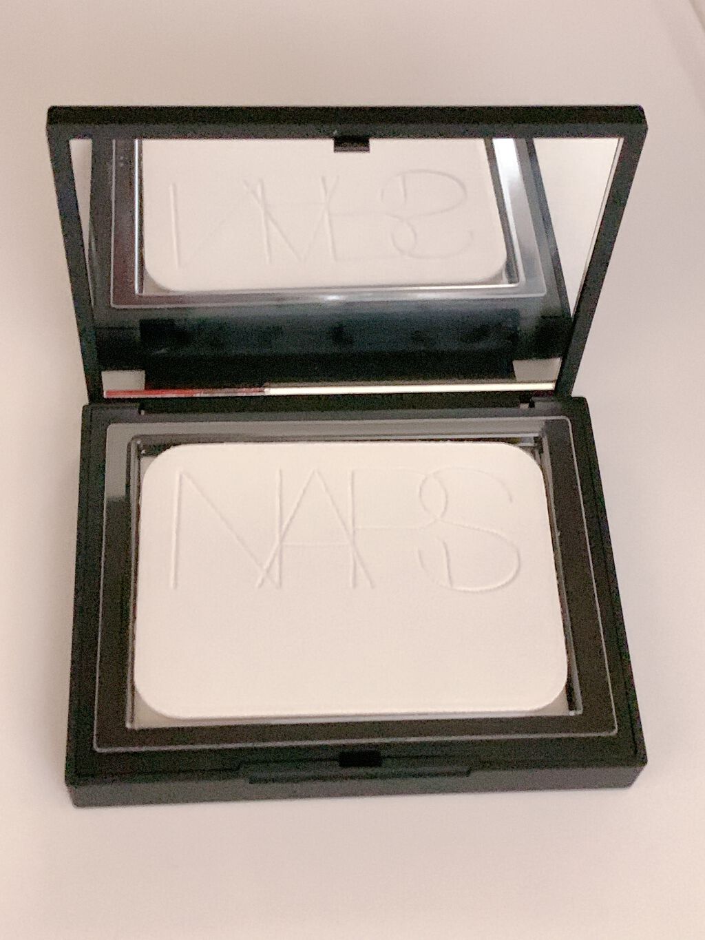 ライトリフレクティングセッティングパウダー　プレスト　N/NARS/プレストパウダーを使ったクチコミ（2枚目）