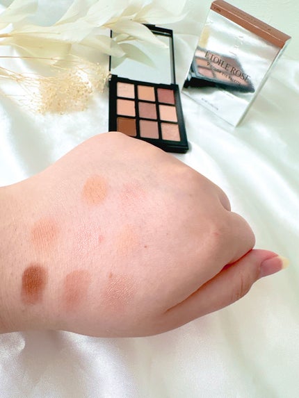 めるᙏ̤̫͚𓍯フォロバ on LIPS 「〖ÉtoileRose〗エトワルローズの9色アイシャドウ ̄ ̄..」(4枚目)