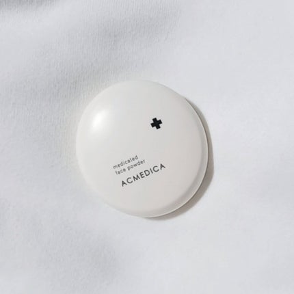 アクメディカ 薬用 フェイスパウダー クリア N/ナリスアップ/プレストパウダーを使ったクチコミ(1枚目)