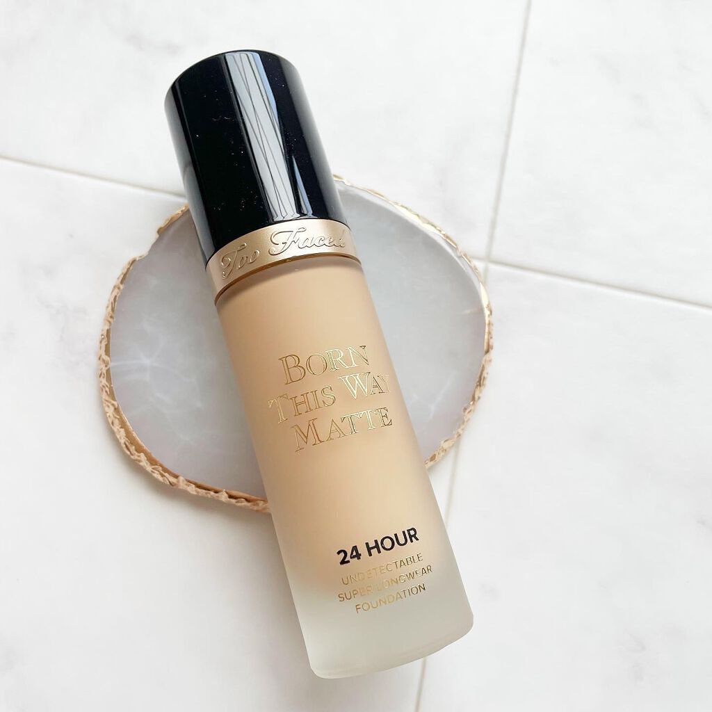 ボーン ディス ウェイ アンディテクタブル 24H マット ファンデーション バニラ/Too Faced/リキッドファンデーションを使ったクチコミ（2枚目）