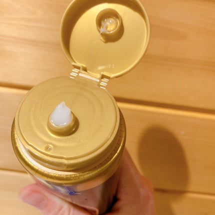 THE BEAUTY 髪のキメ美容プレミアムトリートメント<モイストリペアプレミアム>/エッセンシャル/洗い流すヘアトリートメントを使ったクチコミ(2枚目)