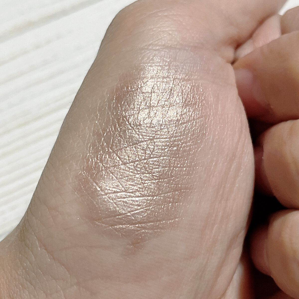 グリームオンフィットシャドウ/excel/スティックアイシャドウを使ったクチコミ(3枚目)