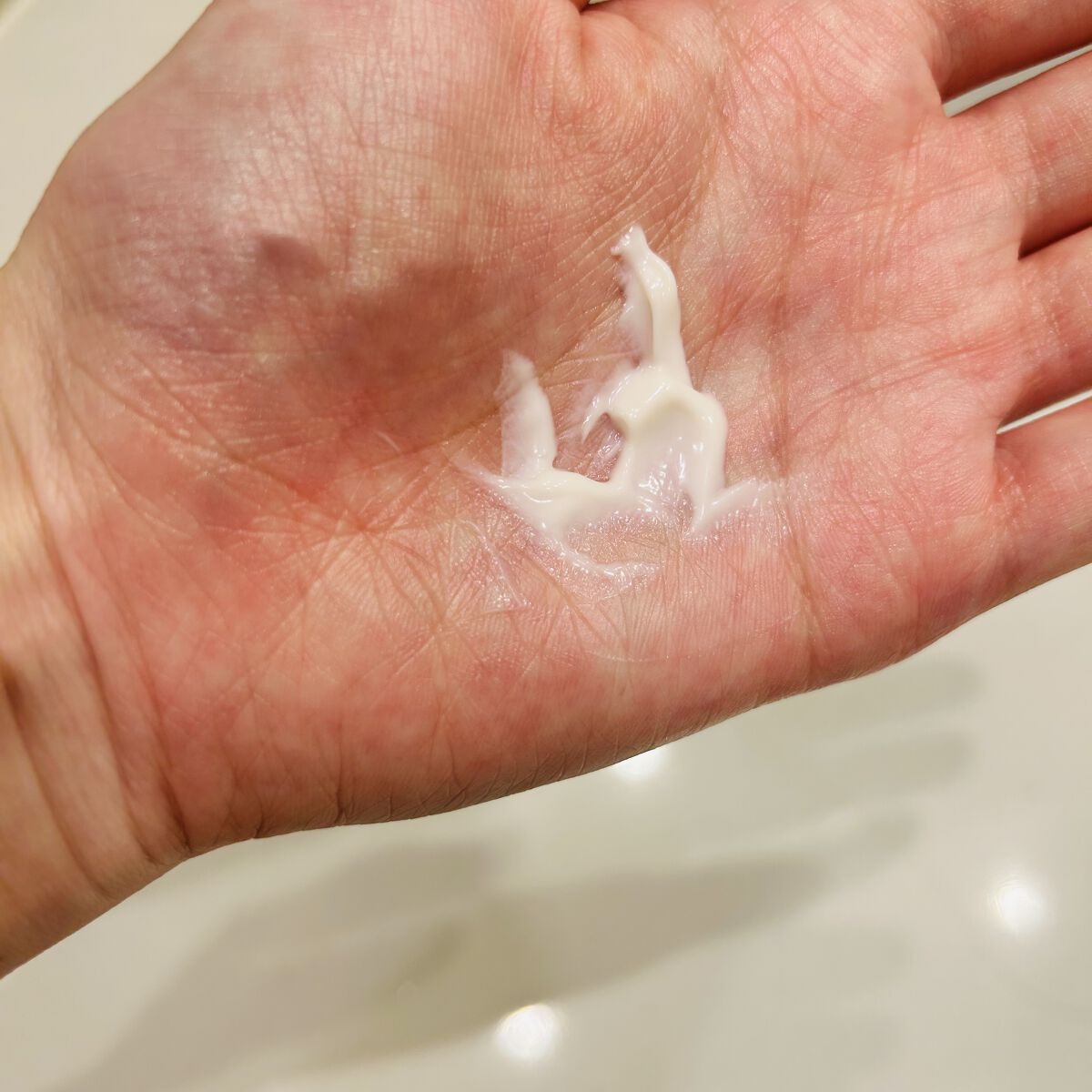 クリーム　イン　デイ/KANEBO/フェイスクリームを使ったクチコミ（3枚目）