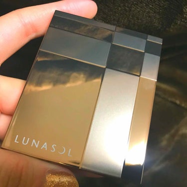 シャインフォールアイズ/LUNASOL/アイシャドウパレットを使ったクチコミ（2枚目）