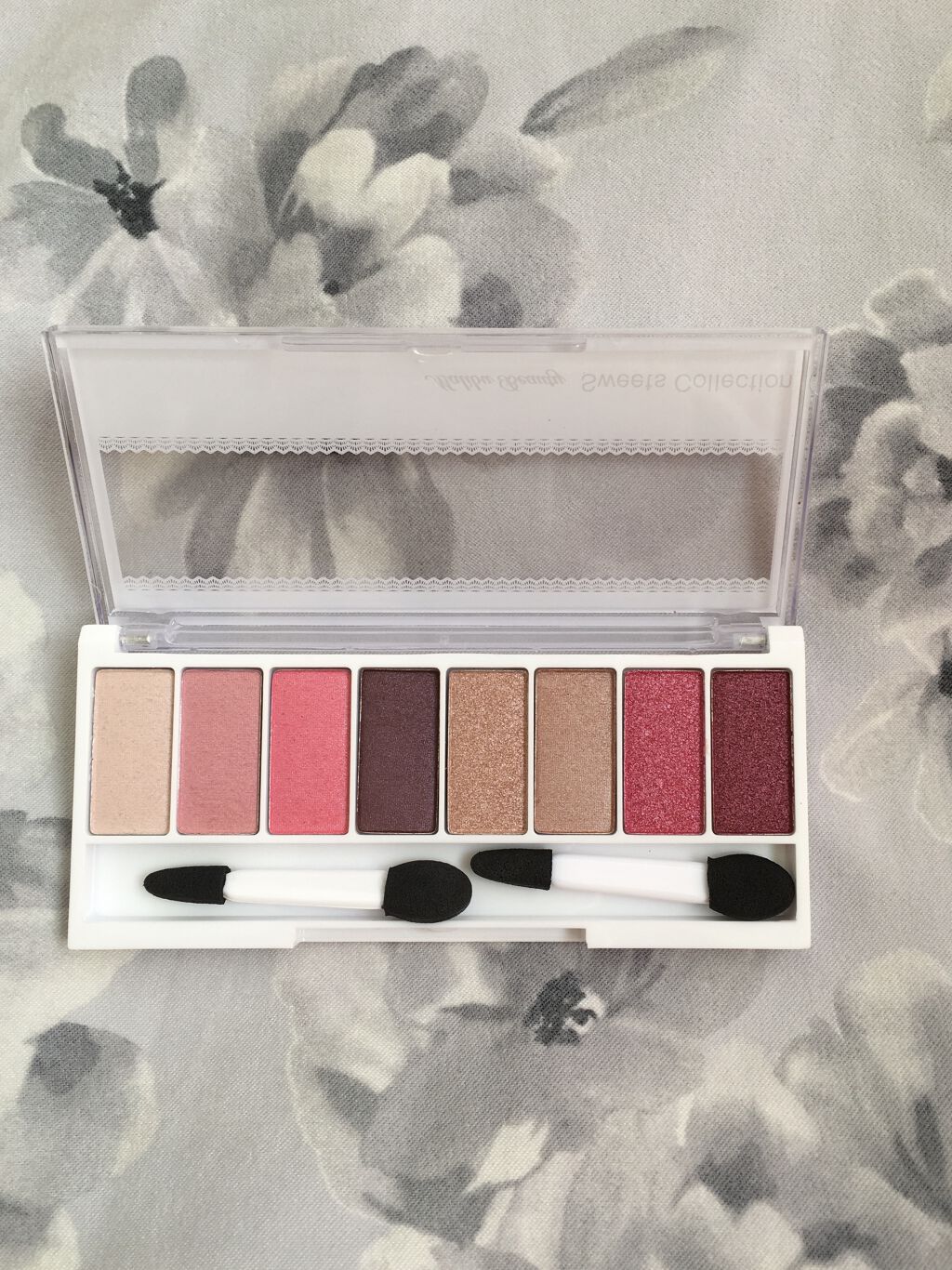 スイーツコレクション/マリブビューティー/アイシャドウパレットを使ったクチコミ（2枚目）