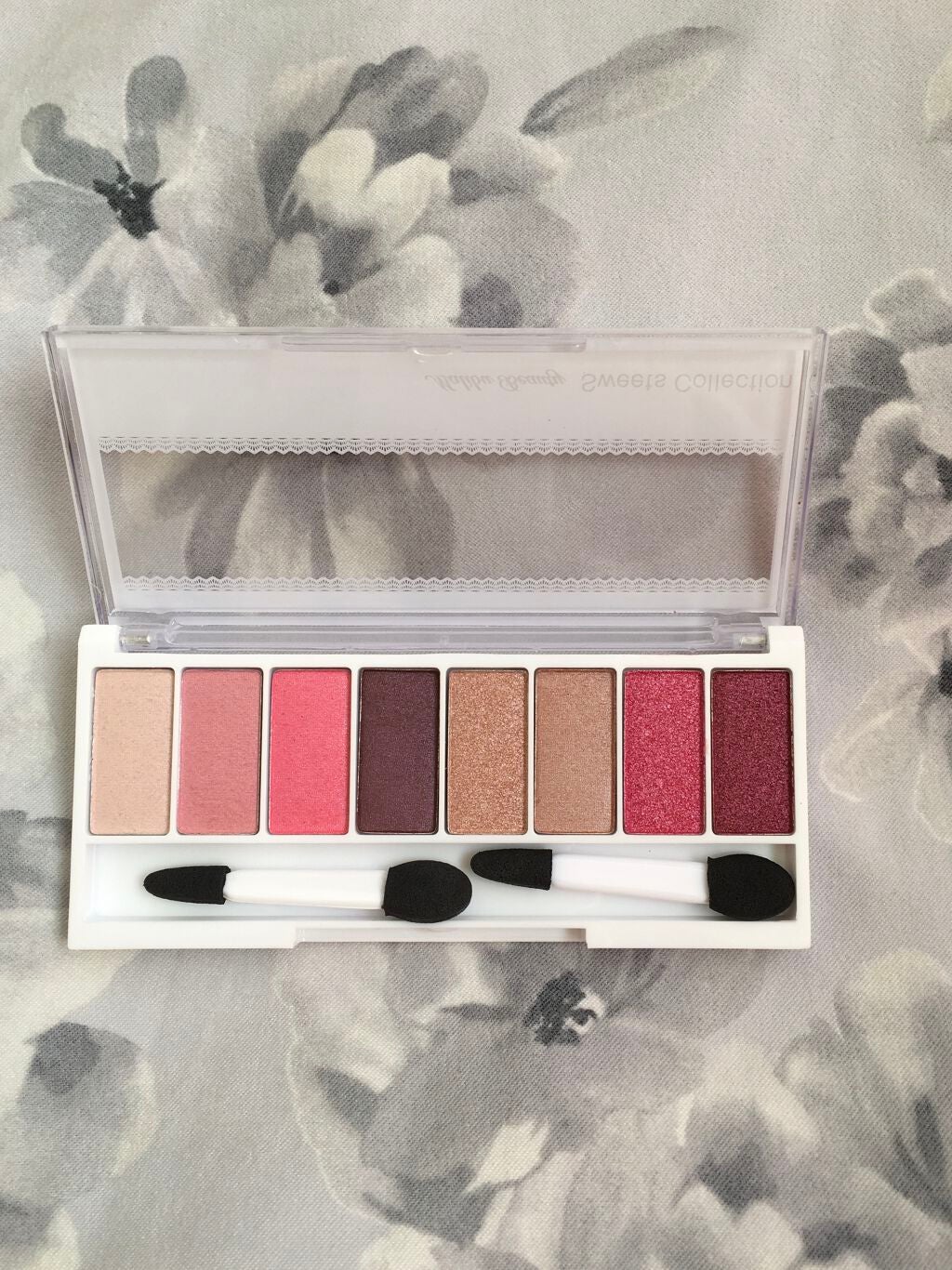 スイーツコレクション/マリブビューティー/アイシャドウパレットを使ったクチコミ(2枚目)