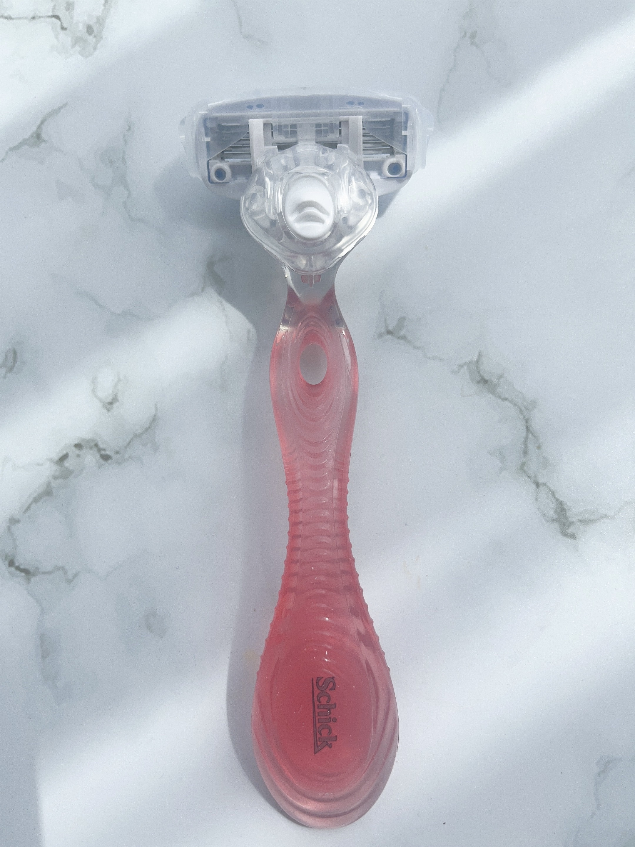 ハイドロシルク ホルダー （刃付き＋替刃１コ）/ハイドロシルク/シェーバーを使ったクチコミ（2枚目）